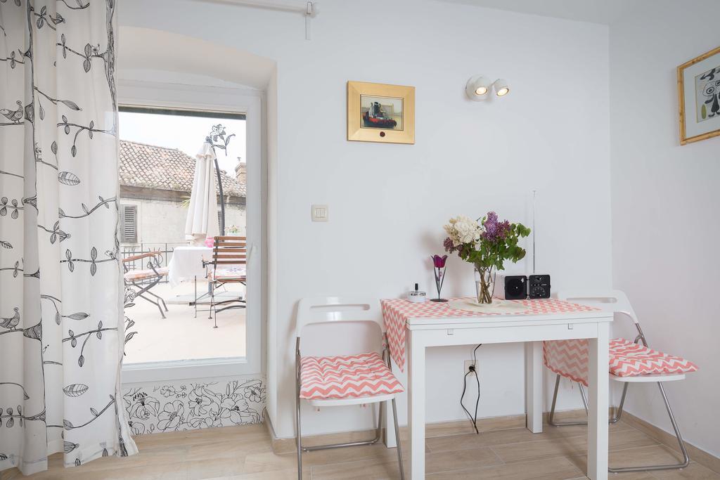 Phoenix Studio Apartment スプリト エクステリア 写真